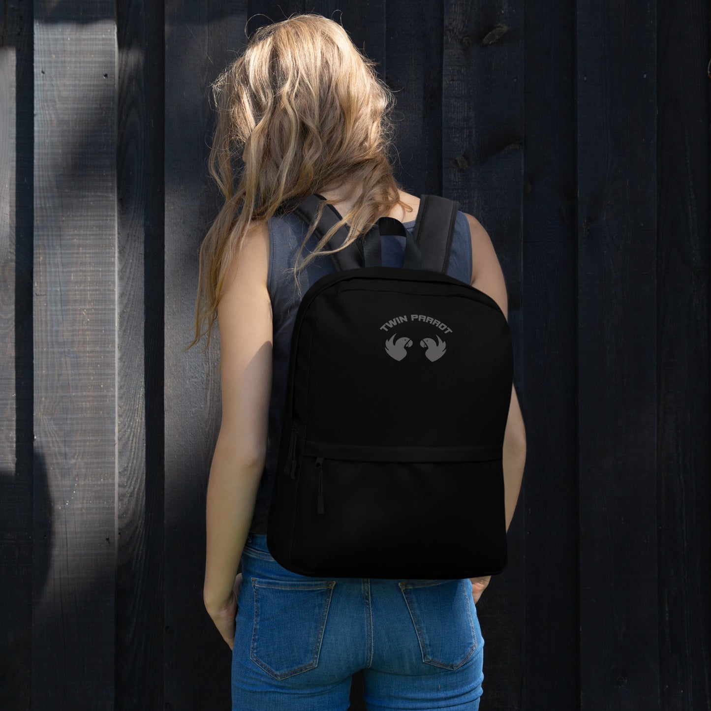 Sleek & Stealthy: The Minimalist Backpack (Black) for Effortless Everyday Carry