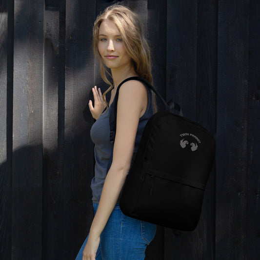 Sleek & Stealthy: The Minimalist Backpack (Black) for Effortless Everyday Carry